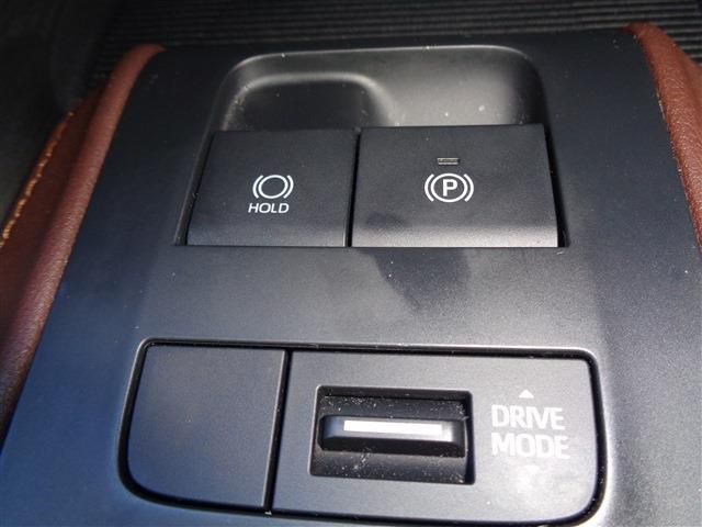 TOYOTA HARRIER 2WD 2024