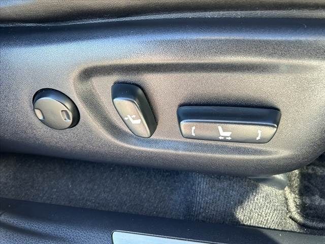 TOYOTA HARRIER 2WD 2014