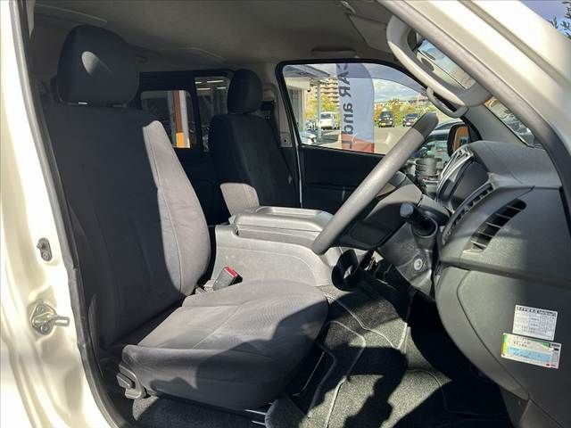 TOYOTA HIACE van 2WD 2015