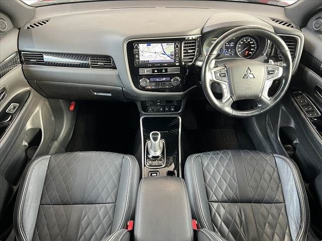 MITSUBISHI OUTLANDER PHEV 2019