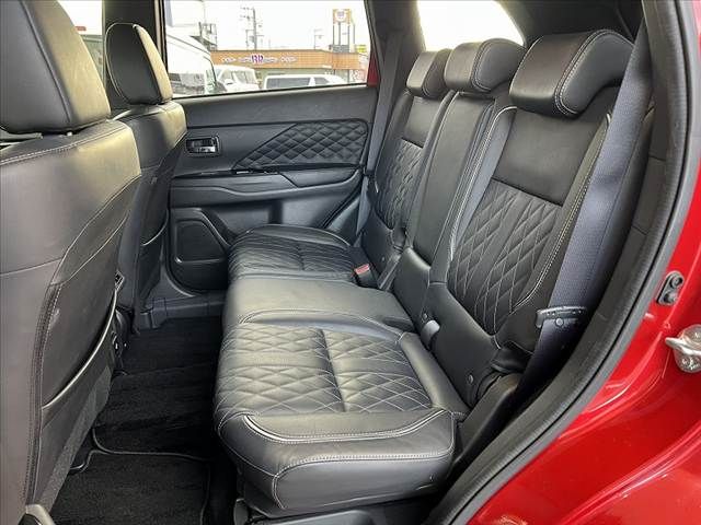 MITSUBISHI OUTLANDER PHEV 2019