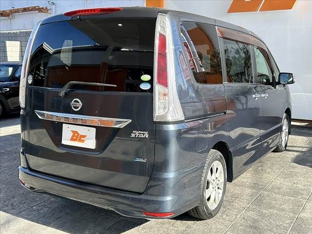 NISSAN SERENA  WG 2011