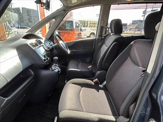 NISSAN SERENA  WG 2011