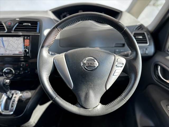 NISSAN SERENA  WG 2011