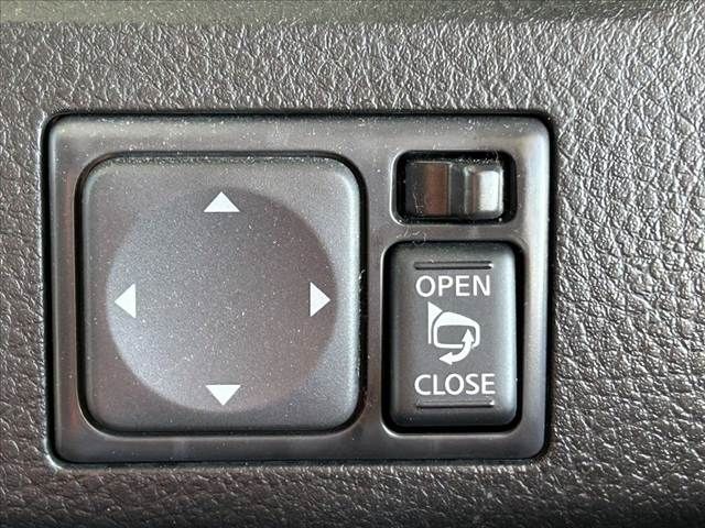 NISSAN SERENA  WG 2011