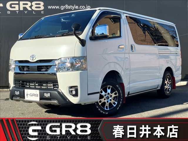 TOYOTA HIACE van 4WD 2023