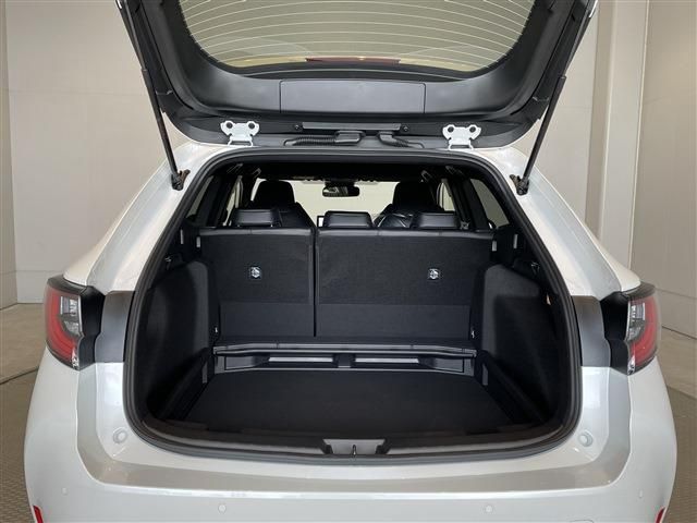 TOYOTA COROLLA TOURING HYBRID 2025