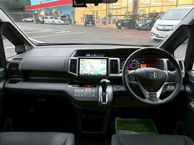 HONDA STEPWAGON SPADA 2012