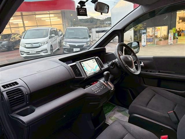 HONDA STEPWAGON SPADA 2012