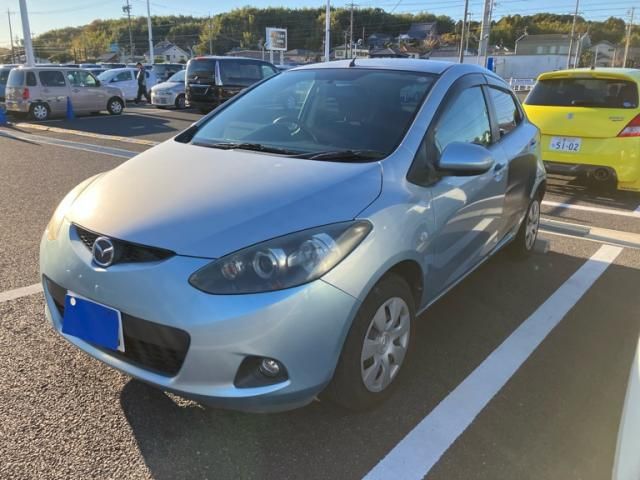 MAZDA DEMIO 2010