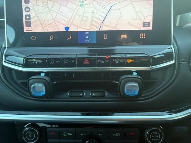 JEEP JEEP COMMANDER 2023