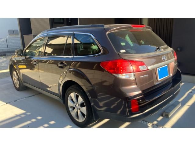 SUBARU LEGACY OUTBACK 2012