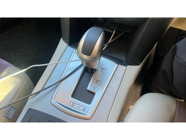 SUBARU LEGACY OUTBACK 2012