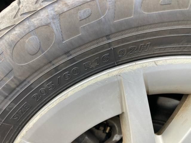 TOYOTA PRIUS Alpha 2016