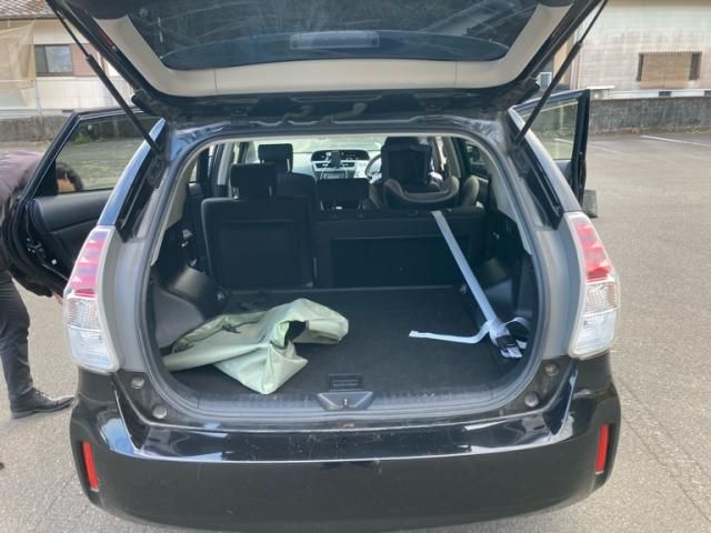 TOYOTA PRIUS Alpha 2016