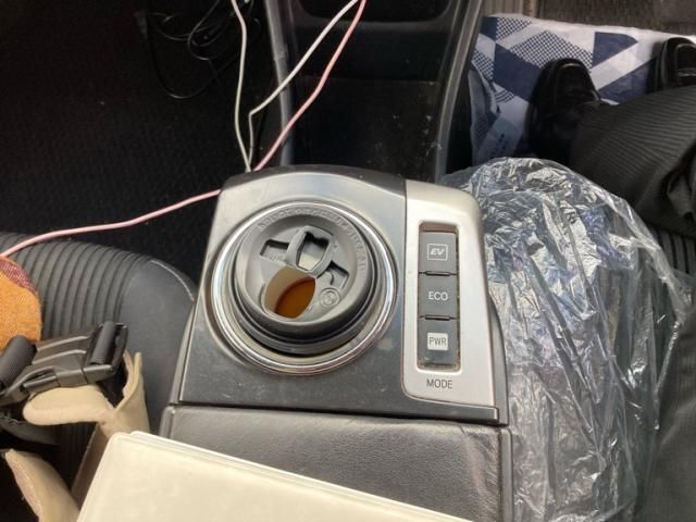 TOYOTA PRIUS Alpha 2016