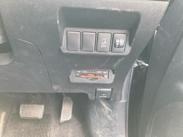 TOYOTA PRIUS Alpha 2016