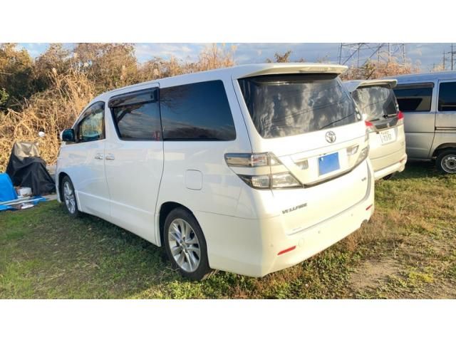 TOYOTA VELLFIRE 2009