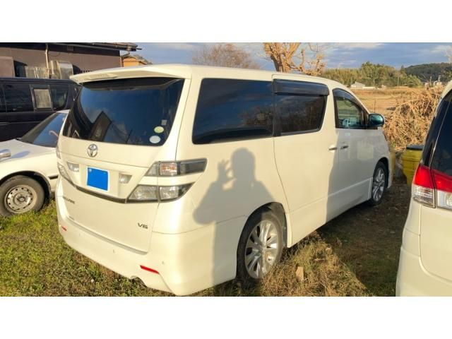 TOYOTA VELLFIRE 2009