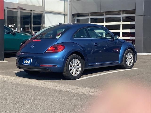 VOLKSWAGEN VOLKSWAGEN The BEETLE 2017