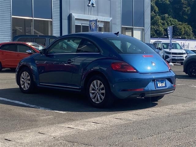 VOLKSWAGEN VOLKSWAGEN The BEETLE 2017
