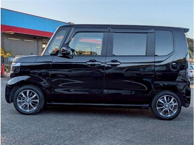 HONDA N BOX CUSTOM 2024