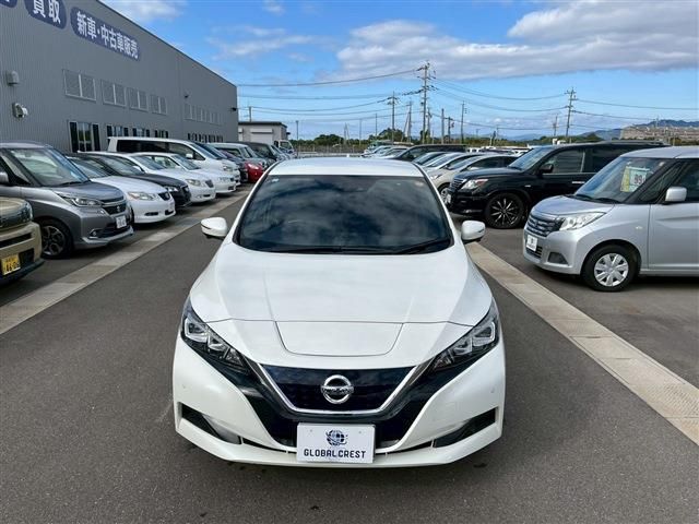 NISSAN LEAF 2021