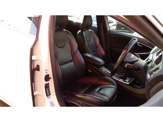 VOLVO VOLVO V40 2013