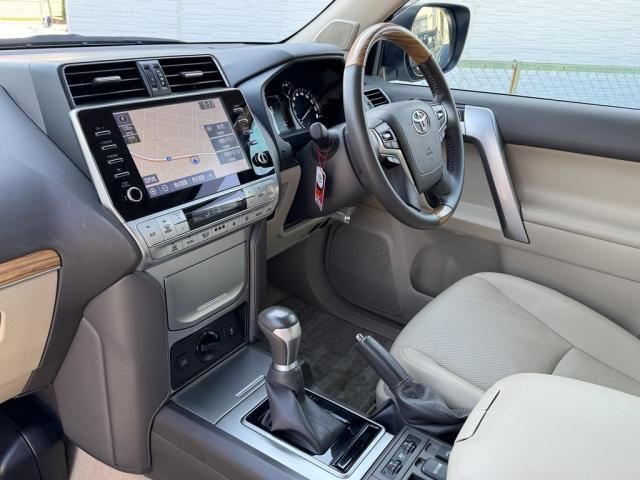 TOYOTA LANDCRUISER PRADO 2023