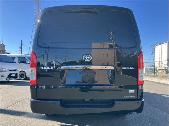 TOYOTA HIACE van 4WD 2023