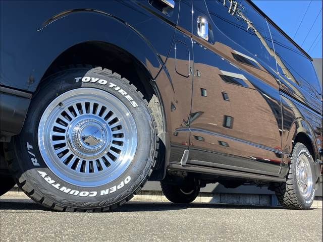 TOYOTA HIACE van 4WD 2023