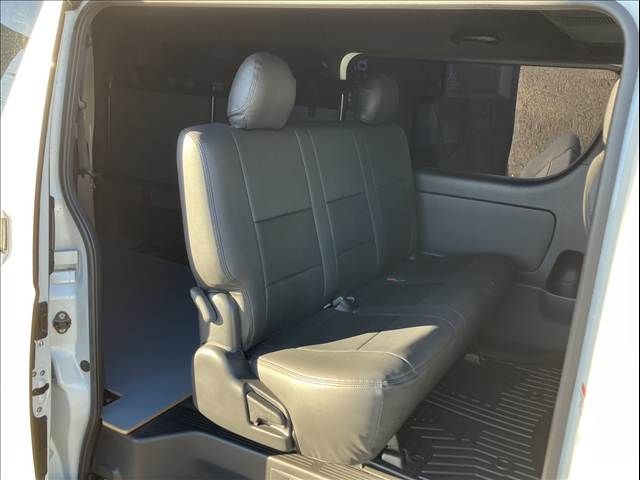 TOYOTA HIACE van 2WD 2022