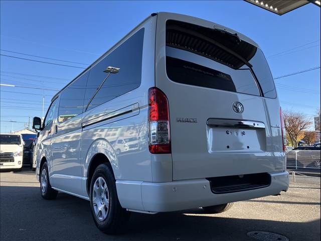 TOYOTA HIACE van 2WD 2022