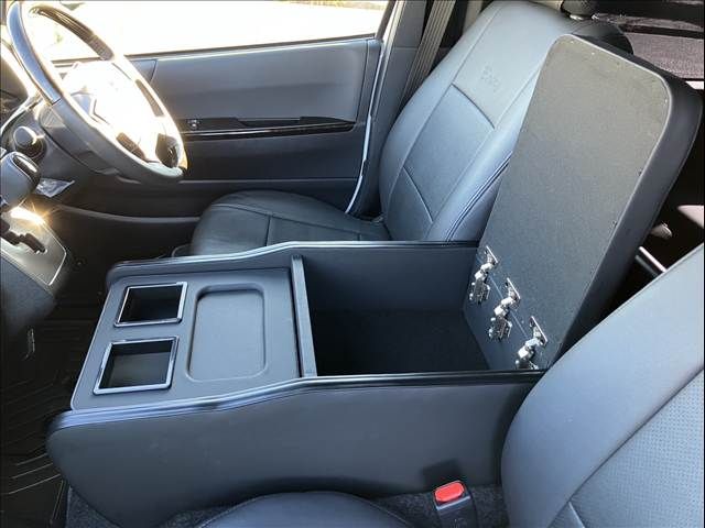 TOYOTA HIACE van 2WD 2022