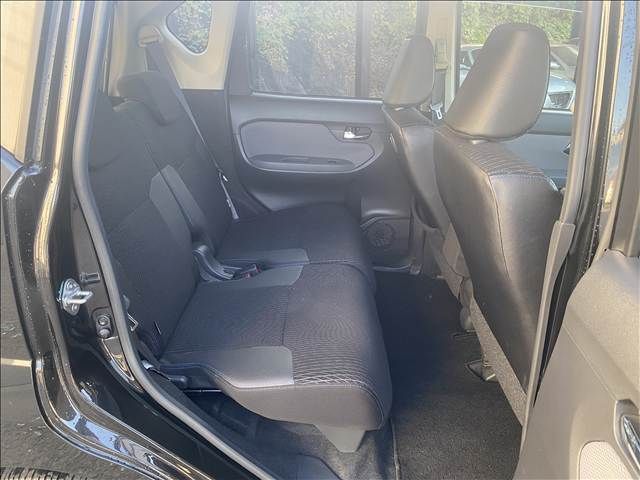 DAIHATSU MOVE CUSTOM 2015