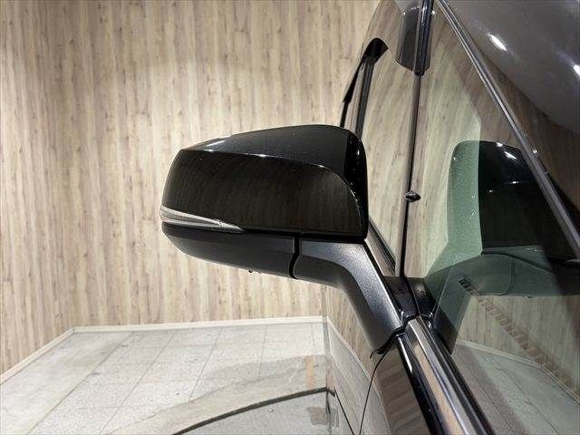 TOYOTA ALPHARD hybrid 4WD 2016