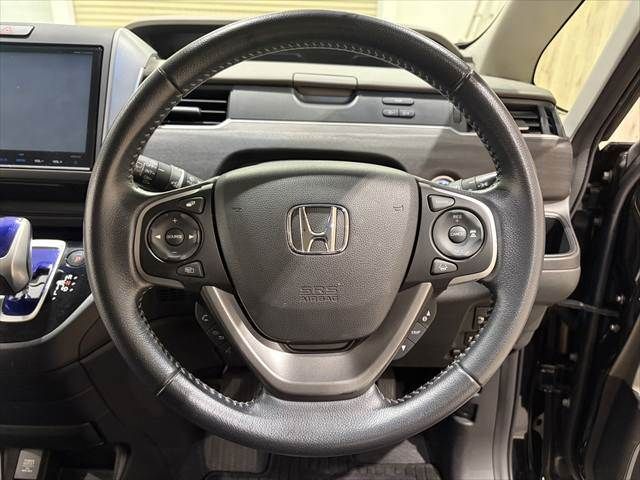 HONDA FREED HYBRID 2016
