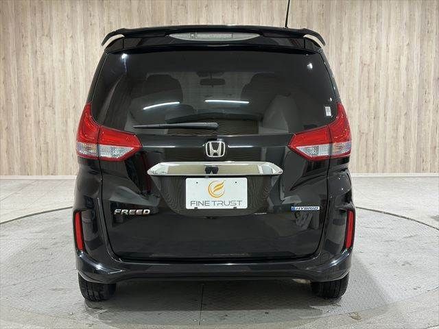 HONDA FREED HYBRID 2016