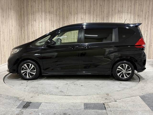 HONDA FREED HYBRID 2016