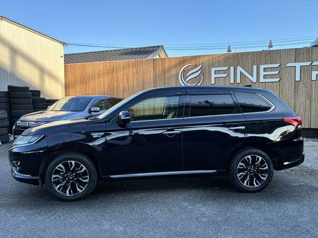 MITSUBISHI OUTLANDER PHEV 2016