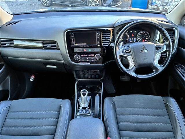 MITSUBISHI OUTLANDER PHEV 2015