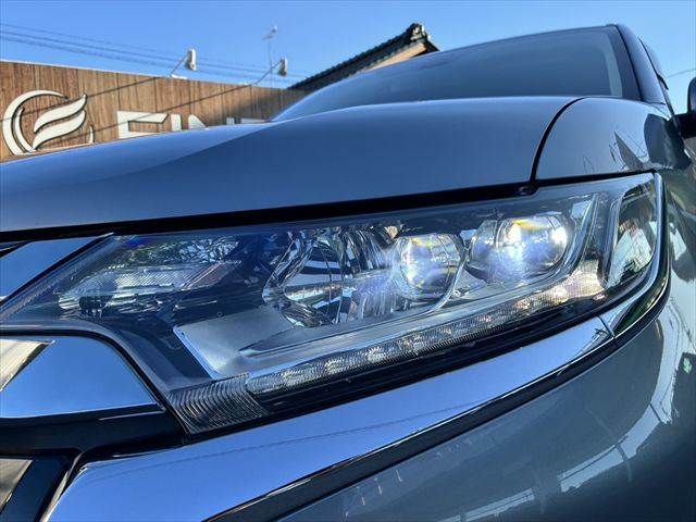 MITSUBISHI OUTLANDER PHEV 2015