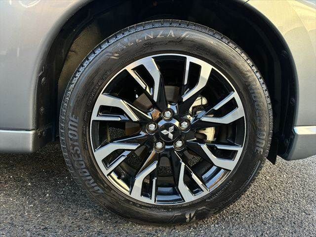 MITSUBISHI OUTLANDER PHEV 2015