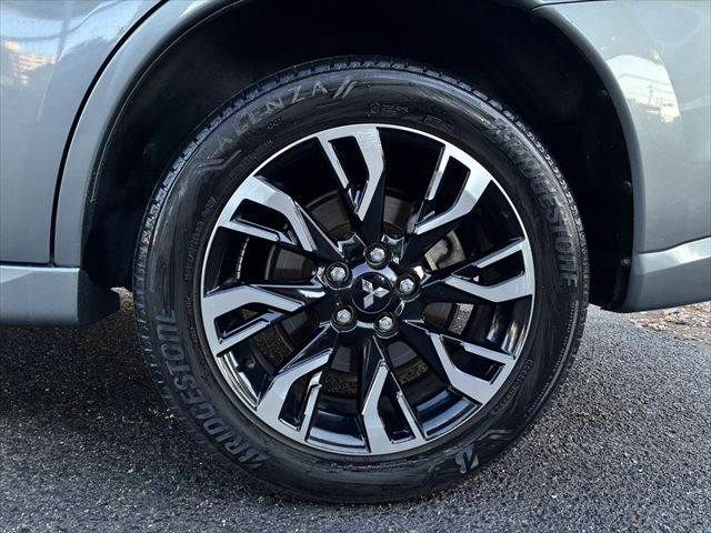 MITSUBISHI OUTLANDER PHEV 2015