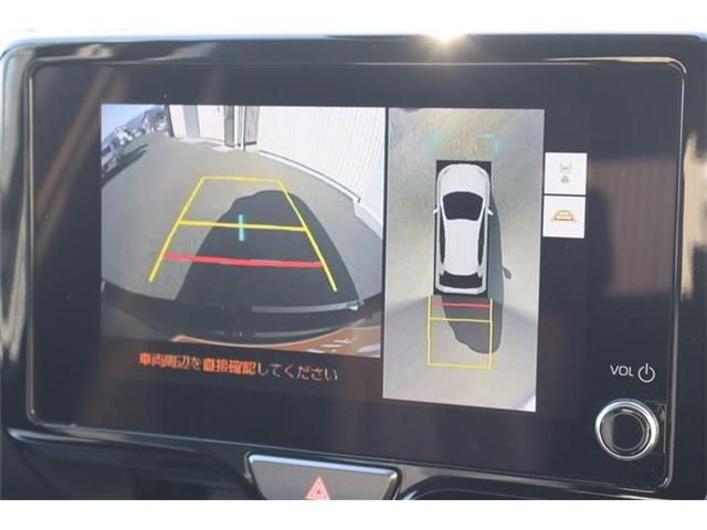 TOYOTA YARIS HYBRID 2024