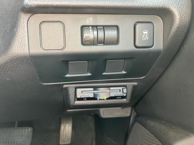 SUBARU FORESTER 2012