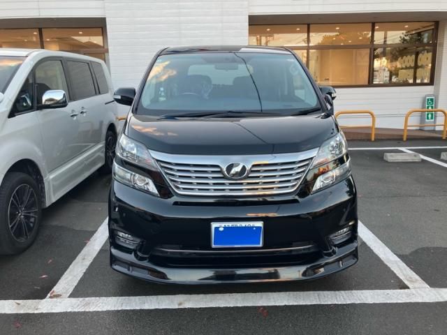 TOYOTA VELLFIRE 2009