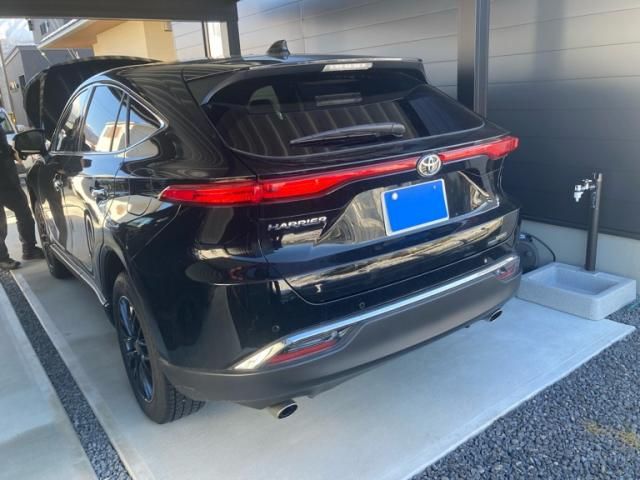 TOYOTA HARRIER 4WD 2021