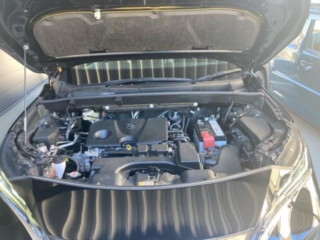 TOYOTA HARRIER 4WD 2021