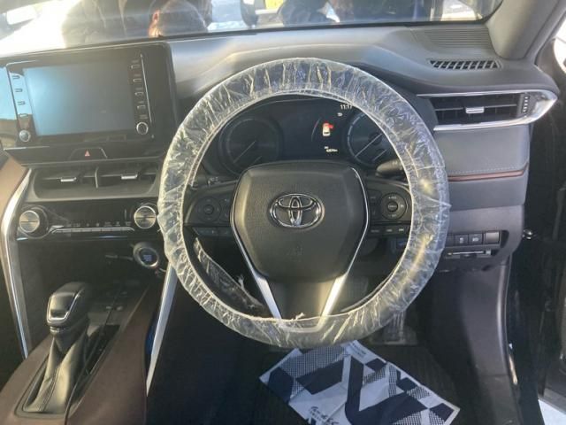 TOYOTA HARRIER 4WD 2021